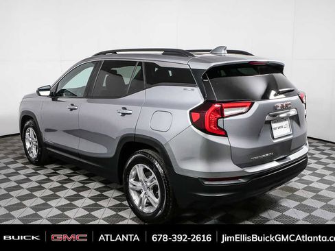 Used 2024 GMC Terrain SLE w/ Driver Convenience Package FWD image 28