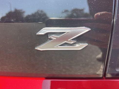 Used 2025 Nissan Z NISMO w/ Floor Mat Package image 12