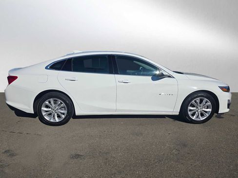 Used 2023 Chevrolet Malibu LT image 2