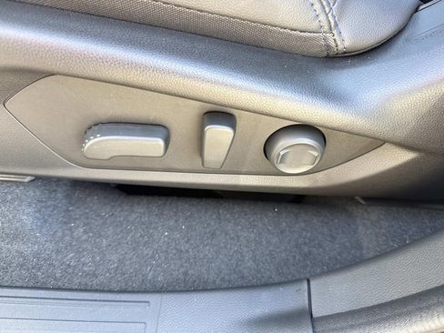 New 2025 Subaru Forester Limited image 27