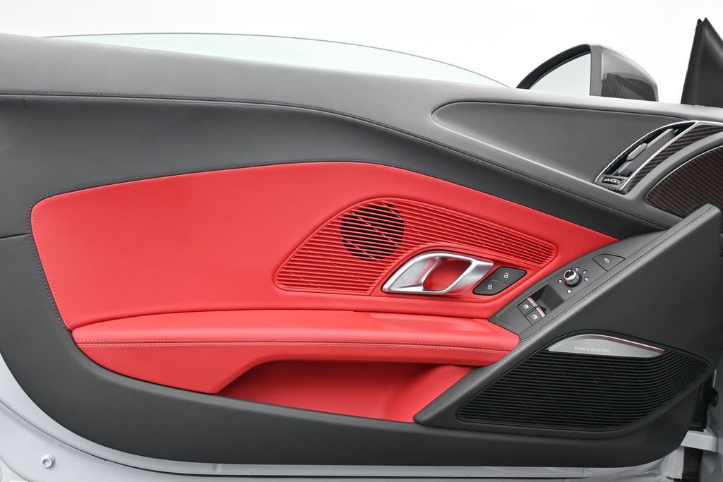 Used 2022 Audi R8 V10 performance AWD/4WD image 9
