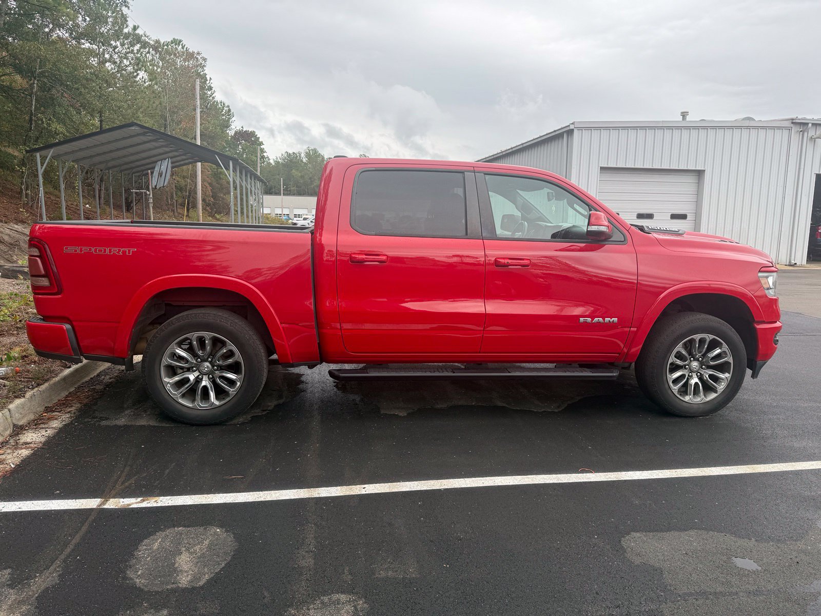 Used 2020 RAM 1500 Laramie w/ Sport Appearance Package AWD/4WD image 8