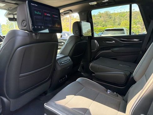 Used 2023 Cadillac Escalade Sport w/ LPO, ONYX Package image 6