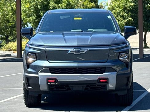 Used 2026 Chevrolet Silverado EV Trail Boss AWD/4WD image 7