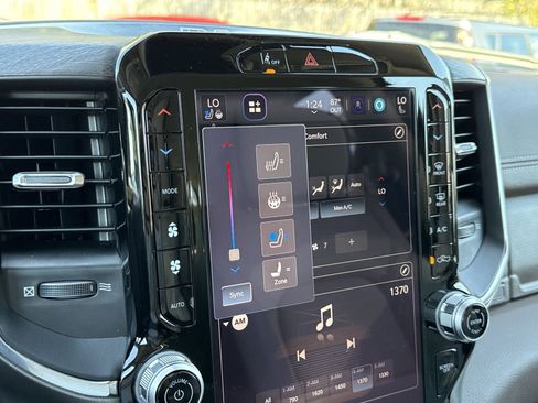 Used 2025 RAM 1500 Laramie image 27