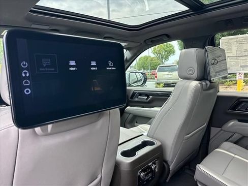 New 2026 GMC Yukon Elevation w/ Elevation Premium Package AWD/4WD image 26