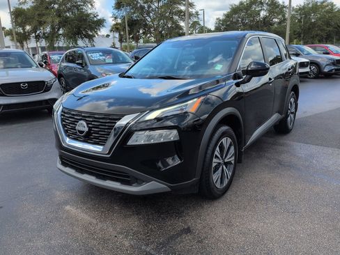 Used 2022 Nissan Rogue SV FWD image 8