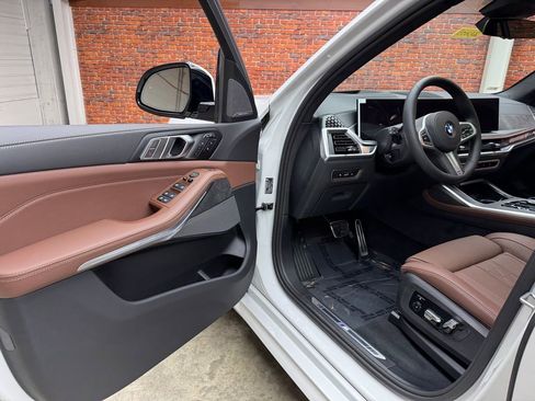 New 2026 BMW X7 xDrive40i image 8