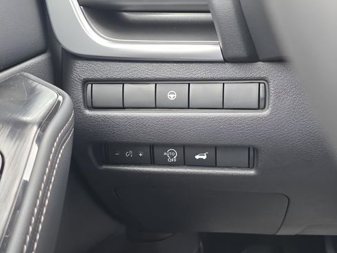 New 2026 Nissan Rogue SV w/ Cold Weather Package AWD/4WD image 23