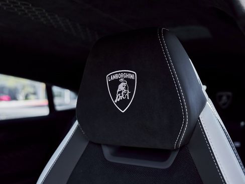 Used 2024 Lamborghini Urus Performante image 56