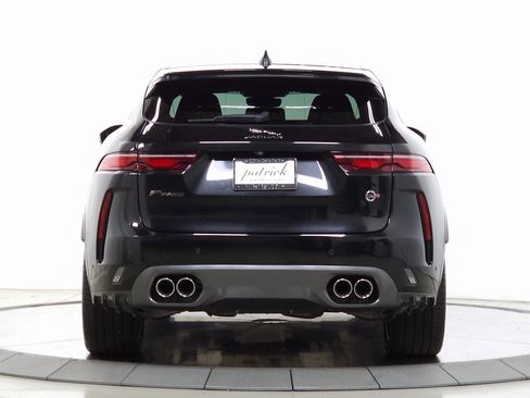 Used 2022 Jaguar F-PACE SVR image 7