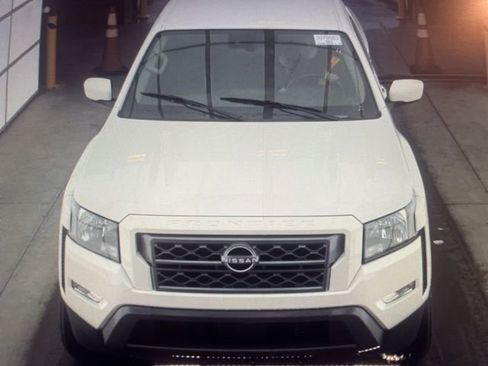 Certified 2024 Nissan Frontier SV w/ SV Convenience Package image 18