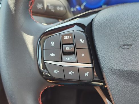 Used 2022 Ford Escape SEL w/ SEL Stealth AWD Package image 15