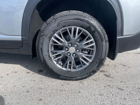 Used 2025 Chevrolet Traverse LT w/ LPO, Floor Liner Package image 10