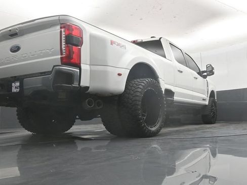 Used 2023 Ford F350 Lariat w/ Lariat Ultimate Package AWD/4WD image 51