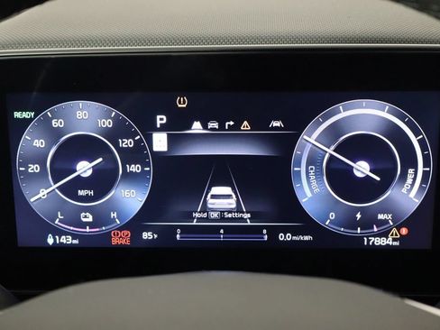 Used 2023 Kia Niro Wind FWD image 11