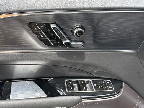 New 2026 Cadillac Lyriq Sport RWD image 19