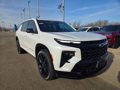 Used 2025 Chevrolet Traverse RS