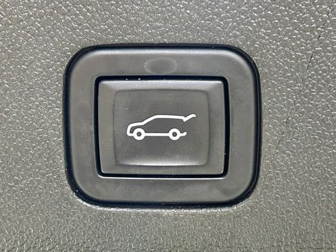 Used 2023 Chevrolet Tahoe RST AWD/4WD image 16