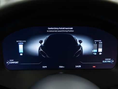 Used 2023 McLaren Artura image 35