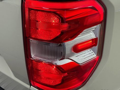 Used 2024 Ford Maverick Lariat FWD image 31