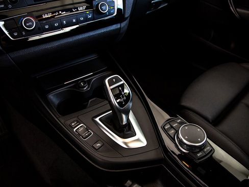 Used 2017 BMW 230i Coupe image 15