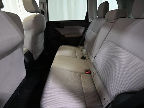 Used 2018 Subaru Forester 2.5i Premium w/ All-Weather Package image 8