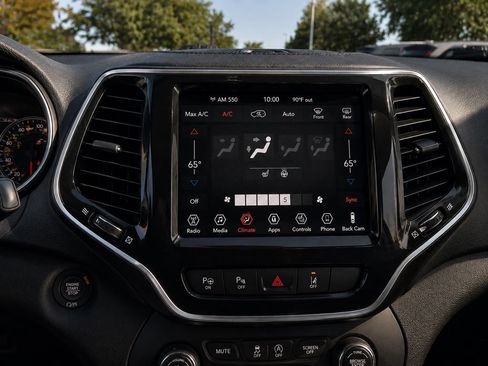 Used 2021 Jeep Cherokee Limited AWD/4WD image 13