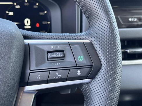 New 2025 Mitsubishi Outlander SE image 20