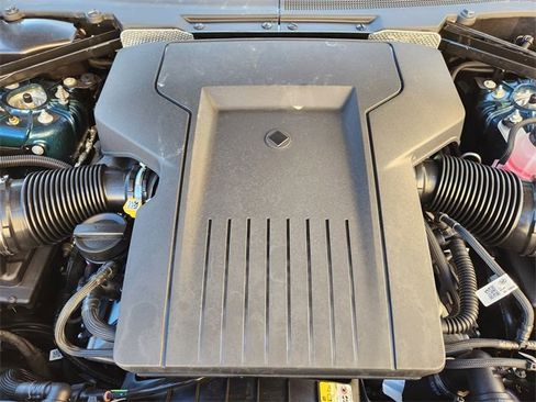 New 2026 Land Rover Defender 110 OCTA image 21