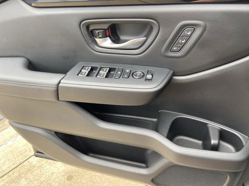 Used 2023 Honda Pilot Touring image 48