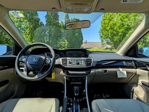 Used 2016 Honda Accord LX image 12
