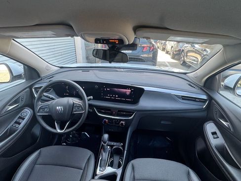 Used 2025 Buick Encore GX Preferred image 31