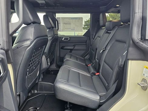 New 2025 Ford Bronco Big Bend w/ Black Diamond Package image 18