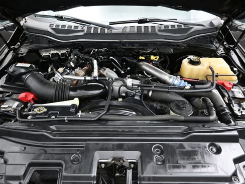 Used 2019 Ford F250 Lariat w/ Lariat Ultimate Package image 8