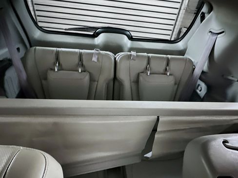 Used 2013 Toyota Highlander Limited image 28