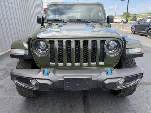 Used 2023 Jeep Wrangler Unlimited Rubicon 4xe w/ Cold Weather Group AWD/4WD image 18