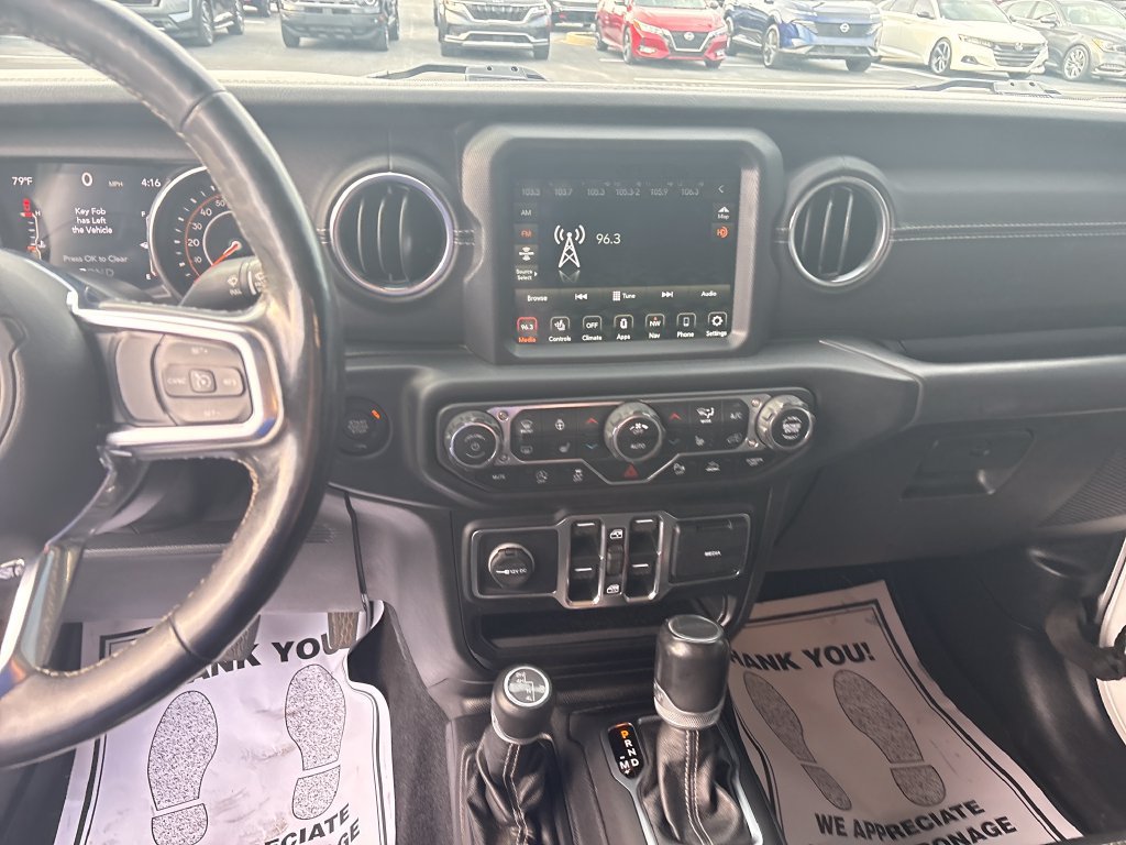 Used 2020 Jeep Gladiator Overland AWD/4WD image 36