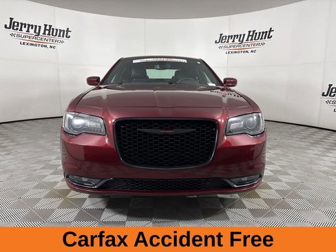 Used 2023 Chrysler 300 S image 3