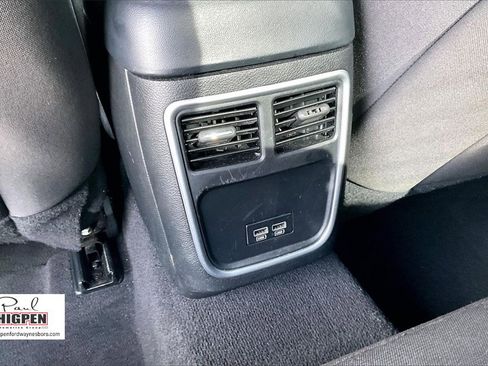 Used 2023 Dodge Charger SXT image 32