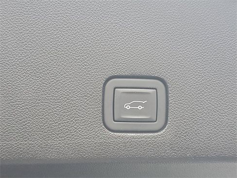 Certified 2025 Cadillac XT6 Sport w/ LPO, Floor Liner Package image 10