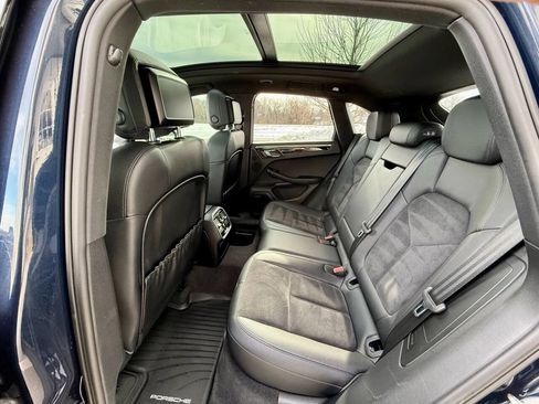 Used 2017 Porsche Macan S image 14