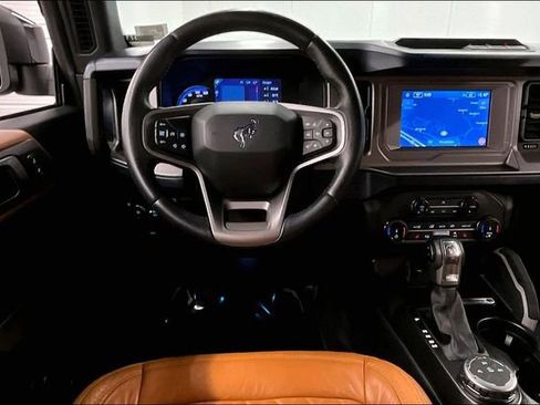 Used 2022 Ford Bronco Outer Banks image 6