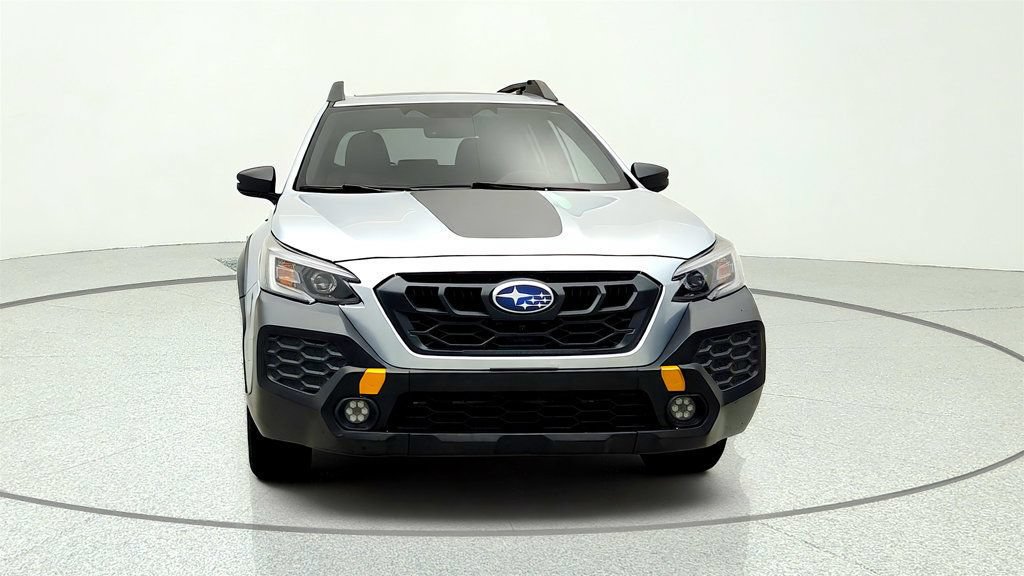 Used 2025 Subaru Outback Wilderness AWD/4WD image 2