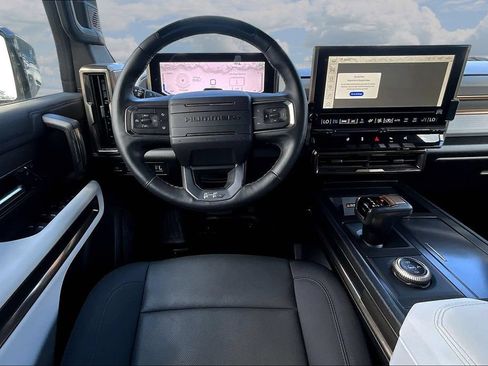 Used 2025 GMC Hummer EV 3X AWD/4WD image 8