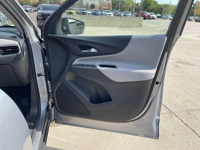 Used 2023 Chevrolet Equinox LS w/ LPO, Floor Liner Package FWD image 16