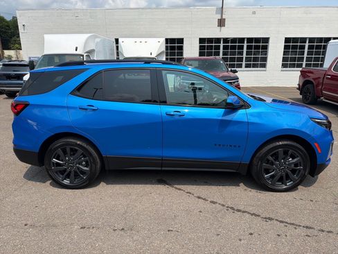 Used 2024 Chevrolet Equinox RS AWD/4WD image 5