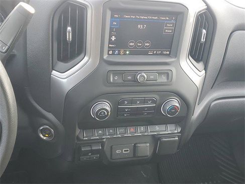 Certified 2023 Chevrolet Silverado 1500 Custom Trail Boss w/ LPO, Dark Essentials Package image 18