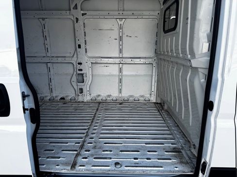 Used 2024 RAM ProMaster 2500 w/ Convenience Group FWD image 35