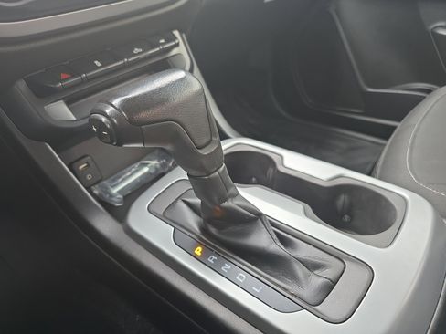 Used 2018 Chevrolet Colorado LT w/ Redline Special Edition AWD/4WD image 26